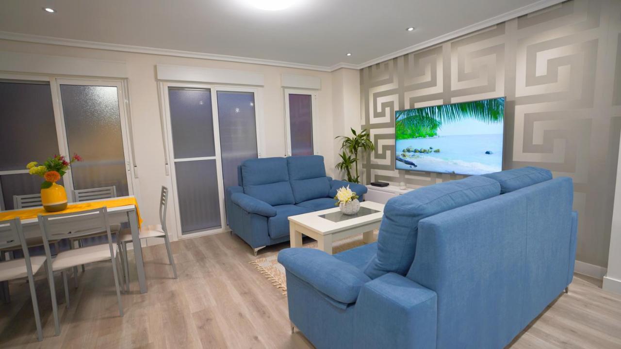 Stylish & Spacious Family Apartment Near Beach & Vibrant Historic Market Alicante Exterior foto