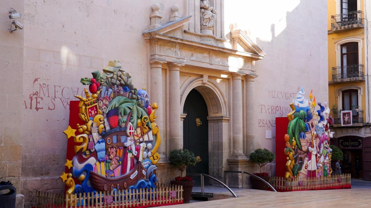 Stylish & Spacious Family Apartment Near Beach & Vibrant Historic Market Alicante Exterior foto